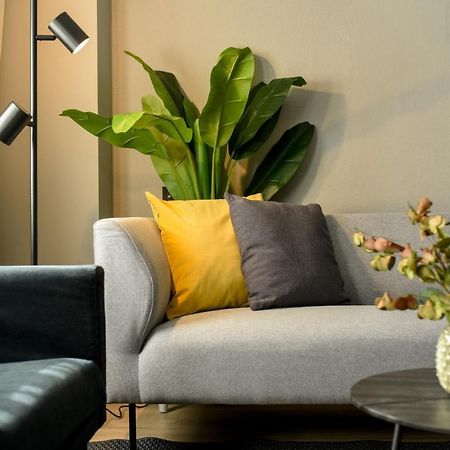 Luxury Apartment Near Radisson Hotel - Wall Projector & Modern Design Βουκουρέστι Εξωτερικό φωτογραφία