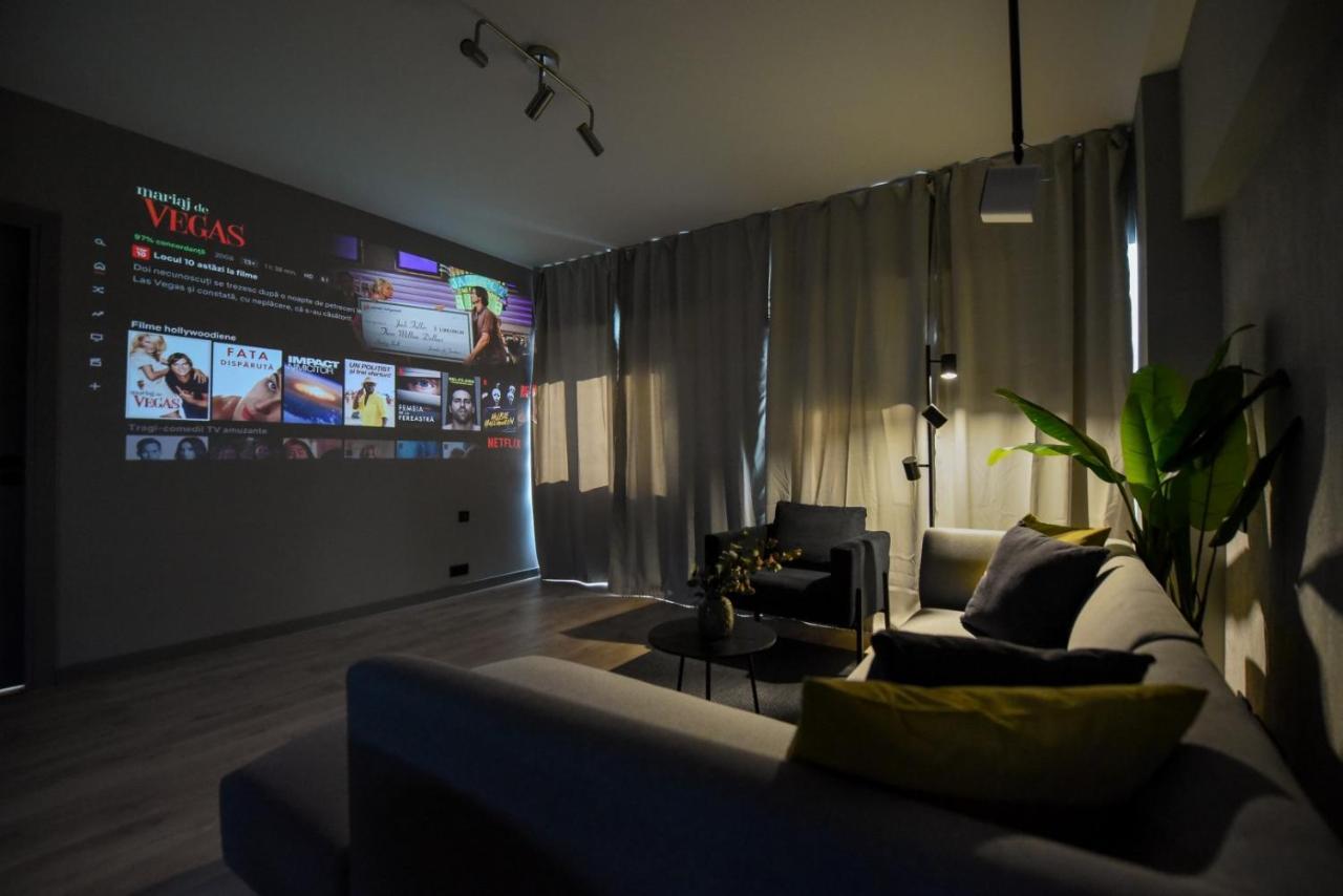 Luxury Apartment Near Radisson Hotel - Wall Projector & Modern Design Βουκουρέστι Εξωτερικό φωτογραφία