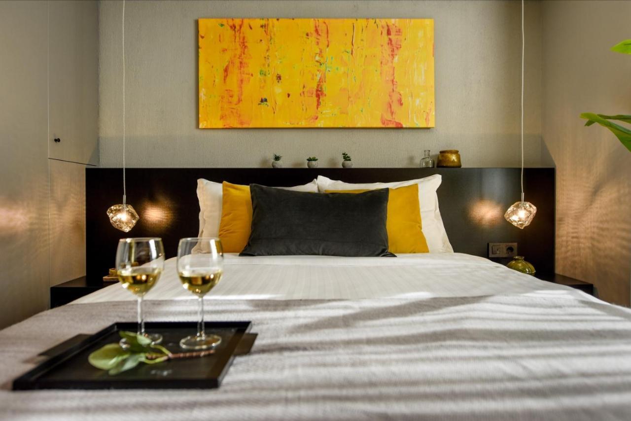 Luxury Apartment Near Radisson Hotel - Wall Projector & Modern Design Βουκουρέστι Εξωτερικό φωτογραφία