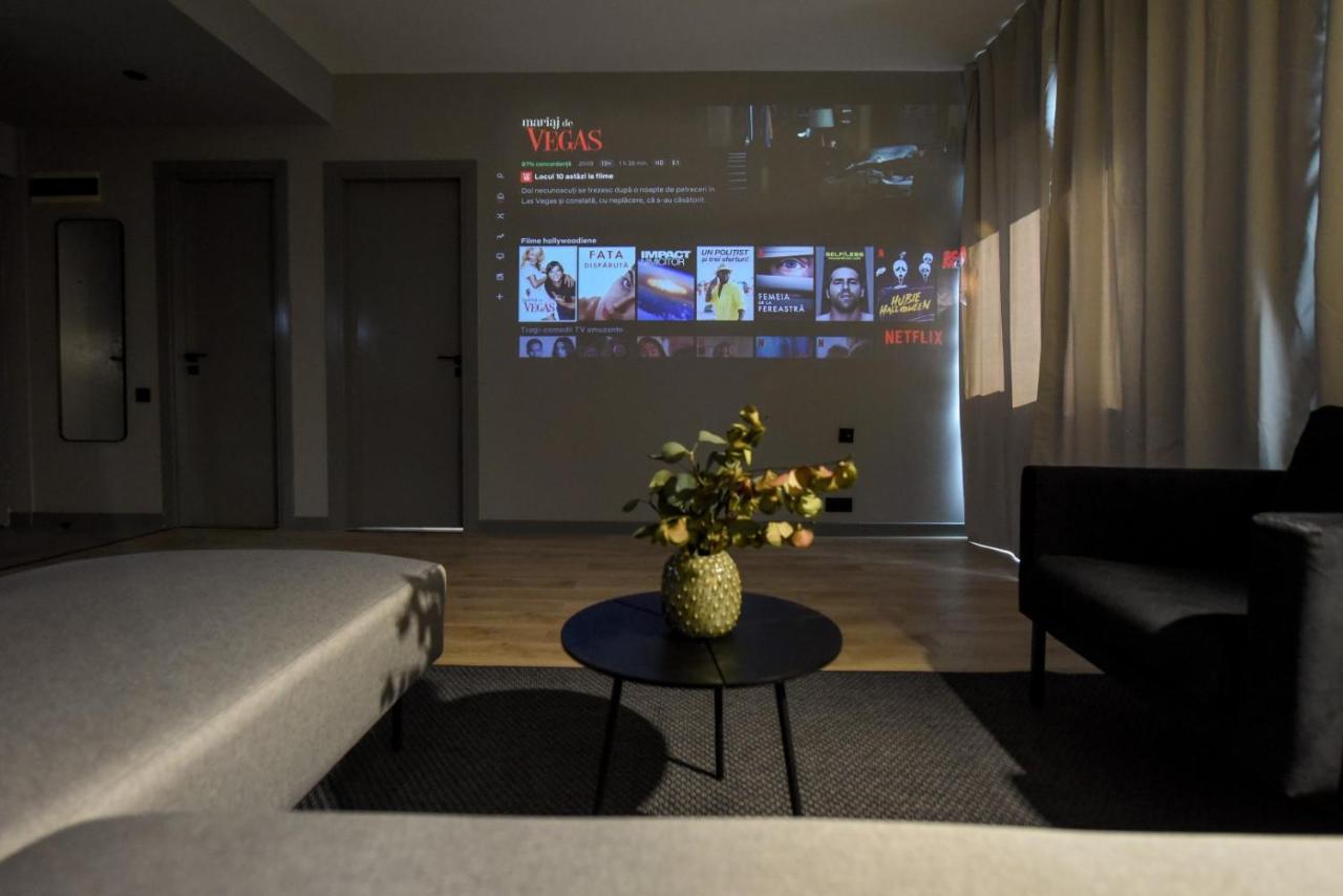 Luxury Apartment Near Radisson Hotel - Wall Projector & Modern Design Βουκουρέστι Εξωτερικό φωτογραφία