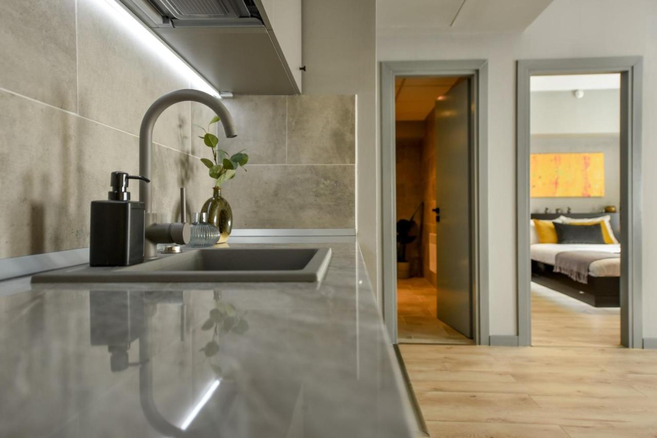 Luxury Apartment Near Radisson Hotel - Wall Projector & Modern Design Βουκουρέστι Εξωτερικό φωτογραφία