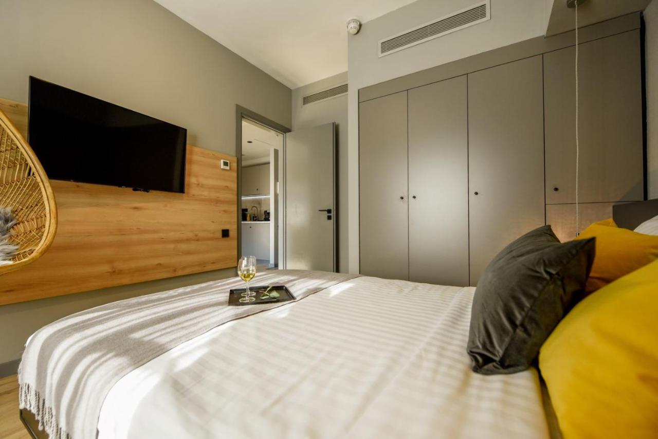 Luxury Apartment Near Radisson Hotel - Wall Projector & Modern Design Βουκουρέστι Εξωτερικό φωτογραφία
