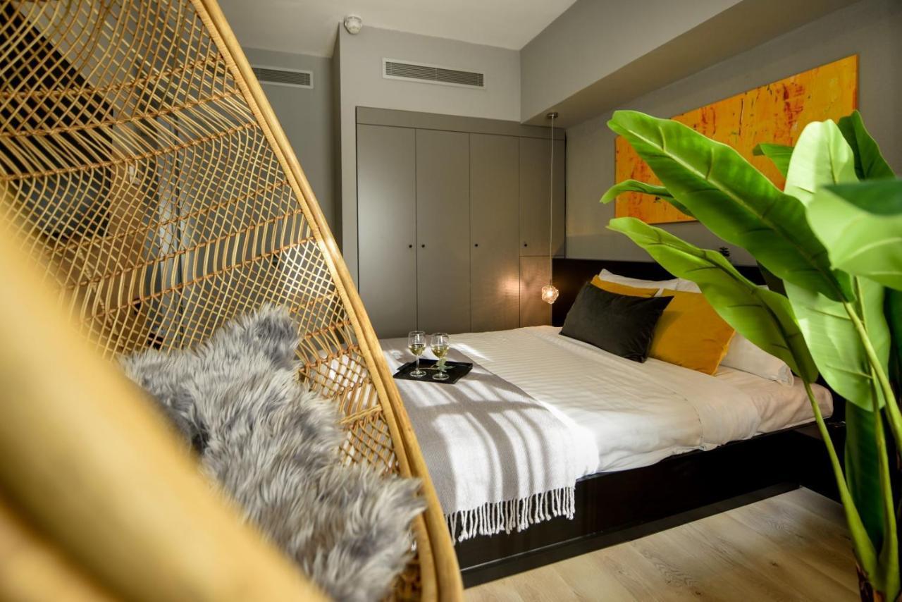 Luxury Apartment Near Radisson Hotel - Wall Projector & Modern Design Βουκουρέστι Εξωτερικό φωτογραφία