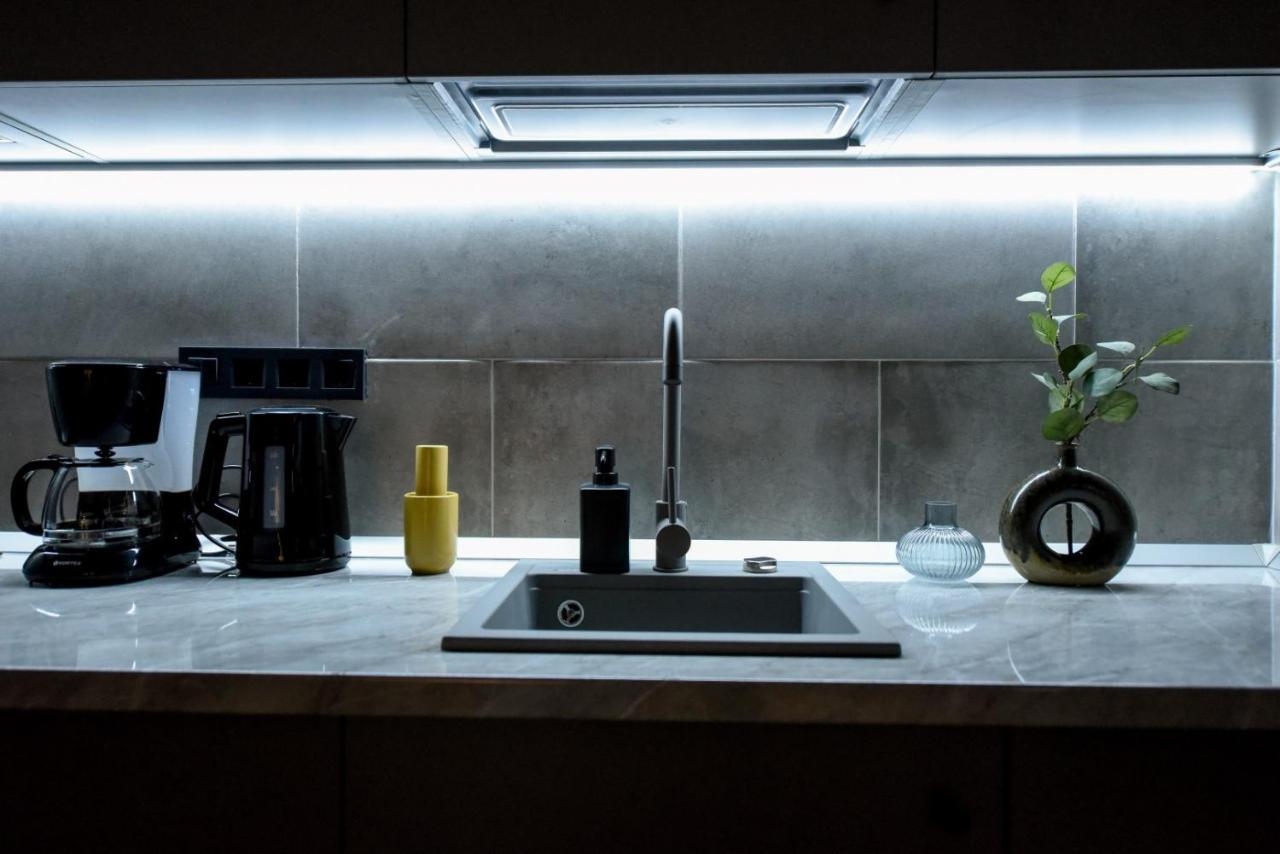 Luxury Apartment Near Radisson Hotel - Wall Projector & Modern Design Βουκουρέστι Εξωτερικό φωτογραφία